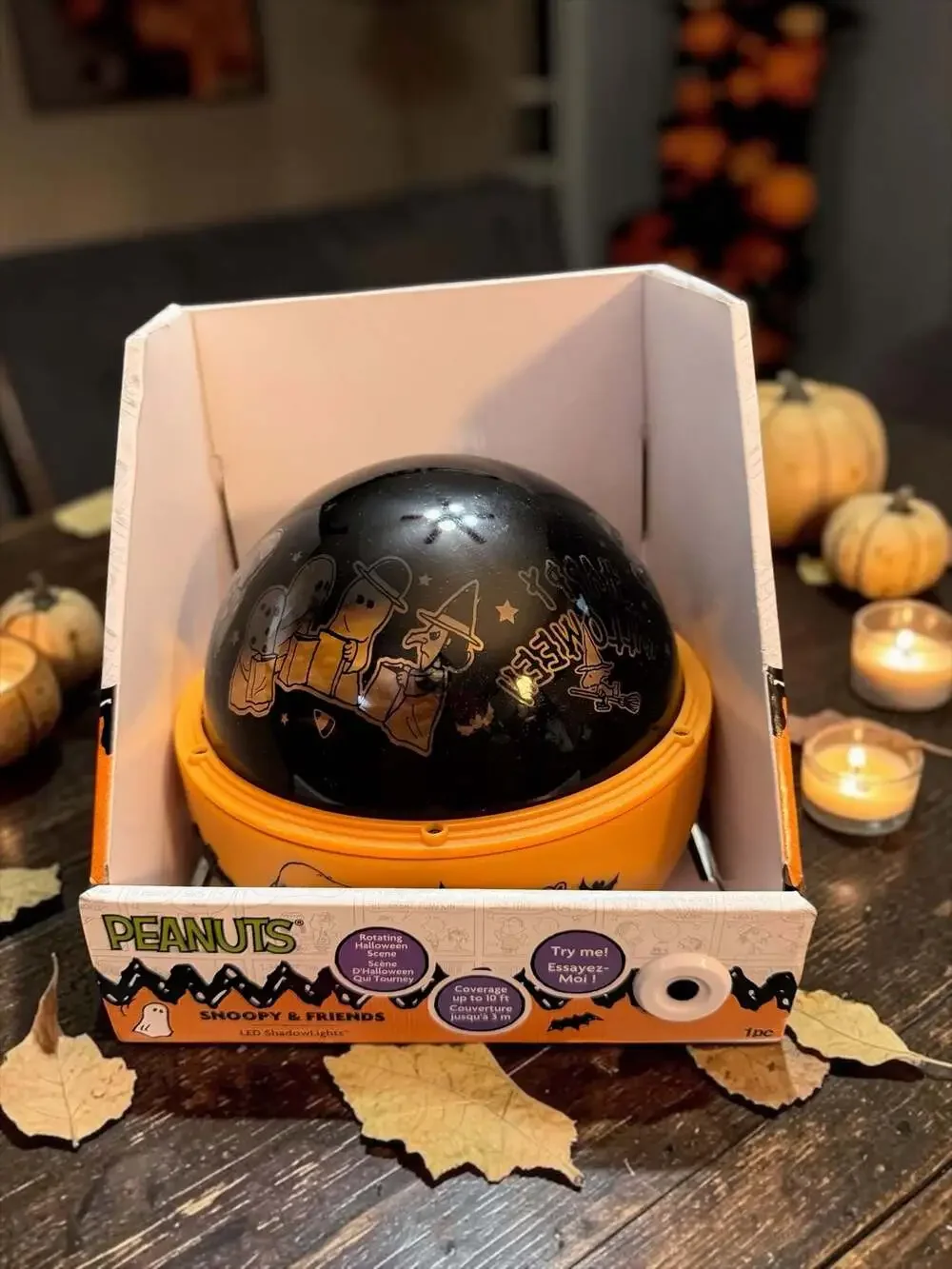Gemmy Peanuts Snoopy & Friends Halloween Rotating LED ShadowLights Projector